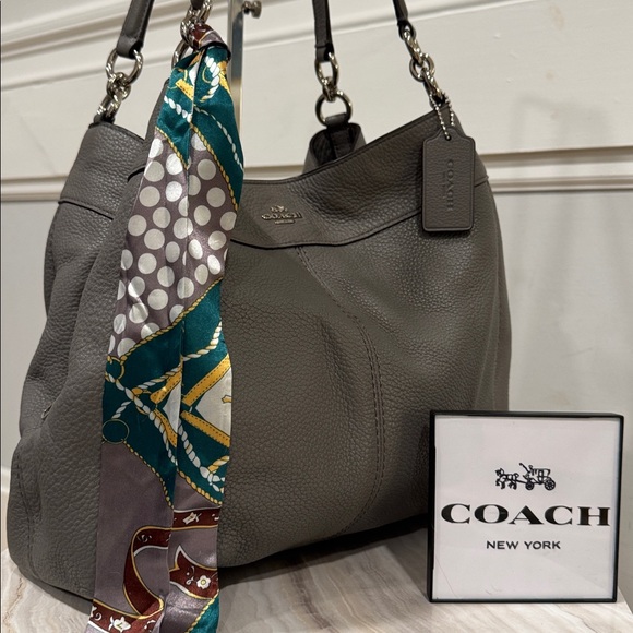 Coach Handbags - Coach Bag Lexy Gray Leather Shoulder Bag